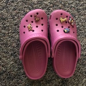 Fuchsia pink crocs